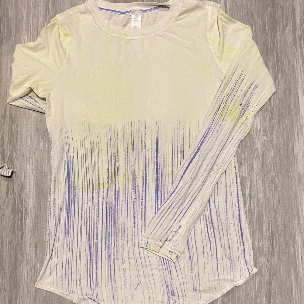 Ivivva top